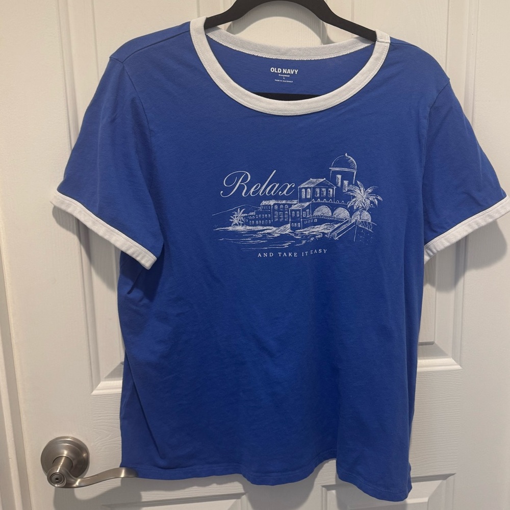 Old Navy Everywear Blue and White Cotton Relax Tee Size L